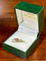 Ring in green Reeds Fine Jewelry box showing overall presentation