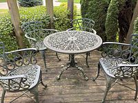 Overview of table and chairs on deck