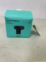 Front of Logitech C270 HD Webcam box showing product image and specifications.