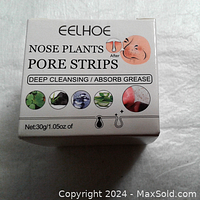 Front of the white box package showing product name, purpose (deep cleansing, absorb grease), weight 30g/1.05oz, and ingredient illustrations.