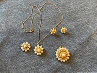 Overview of all jewelry pieces laid out