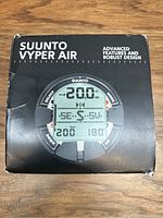 Box front of Suunto Vyper Air showing advertisement of advanced features and product image