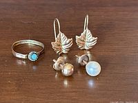 Overview of all items on wood surface