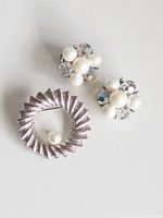 Brooch and earrings front view