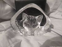 Full lead crystal paperweight shaped like a cat, signed Mats Jonasson, made in Sweden