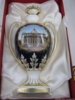 Spode St. Peter's commemorative vase in presentation box