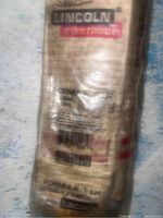 Box front showing label indicating Lincoln brand, Formula 1 LH, 3.2mm size electrodes.