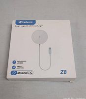 Box front showing product image and model Z8 branding.