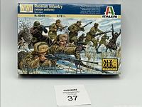 Front of Italeri 1/72 scale WWII Russian Infantry winter uniform model kit box showing artwork of Russian soldiers with rifles and machine guns.