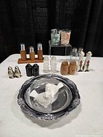 All items overview on table