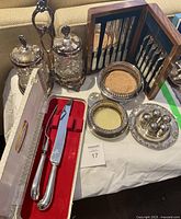 Overview of all lot items on display