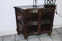 Front view, drawers closed