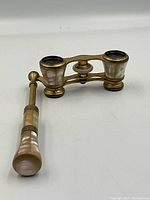 Front perspective with handle extended