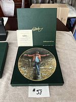Collector plate in green presentation box with Certificate of Authenticity and lot number display