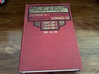 Front cover of the hardcover book 'Long Live the King!' about George V and Edward VIII