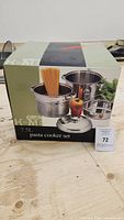 Box showing 7.5L pasta cooker set with images of pot, strainer insert, and lid