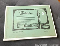 Package of 3 Fredrix artist canvases 9 x 12 inches, sealed in light green packaging with Fredrix logo and brush illustration.