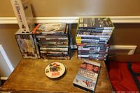 Overview of all media items on small wooden chest