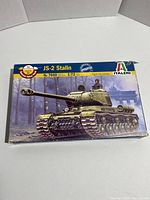 Front of box showing the tank artwork, brand, scale, and model name JS-2 Stalin