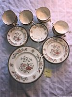 Overview of plates and double-handled soup bowls: shows dinner plates, lunch plates, side plates and soup bowls