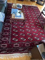 Overview of rug in living room under coffee table