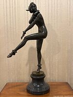 Front view of full sculpture and base