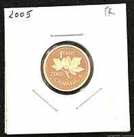 Reverse side of the 2005 Canadian 1 cent coin showing two maple leaves and denomination details.