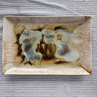 Top view showing full platter and glaze pattern