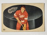 Front side of the 1962-63 Parkhurst Alex Delvecchio hockey card showing player in Red Wings uniform, card number 32.