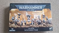 Front of box showing Warhammer 40,000 T'au Empire Pathfinder Team with assembled miniatures artwork, box states 13 miniatures included