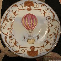 front view showing full balloon design and border