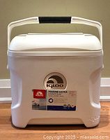 Front view of Igloo Marine Ultra Contour cooler