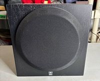 Front view showing black grille and Yamaha logo