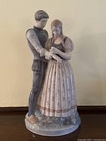 Front view showing entire figurine