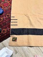 Detailed view of point stripes and edge stitching