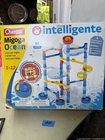 Full box view of Migoga Ocean Intelligente marble run set indicating age range, piece count, and product graphics.
