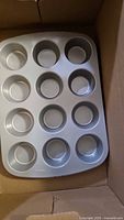 12-cup muffin tin in box