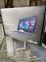 Box front showing ASUS Transformer Book image and logo