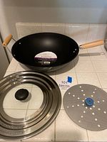 Wok, glass/stainless lid, perforated insert grouped