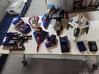 Overview of all items on table