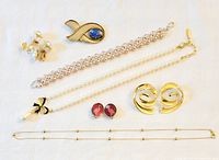All jewellery pieces laid out