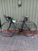 Full left-side view of Norco CRR 2 showing frame, wheels, handlebars and drivetrain