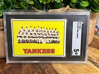 Front of 1967 Topps New York Yankees Team Card showing team photo with yellow background and YANKEES text.