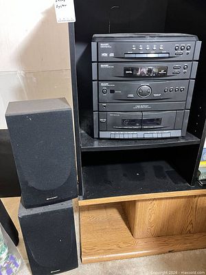 Sharp compact disc stereo with bookshelf speakers | Maxsold