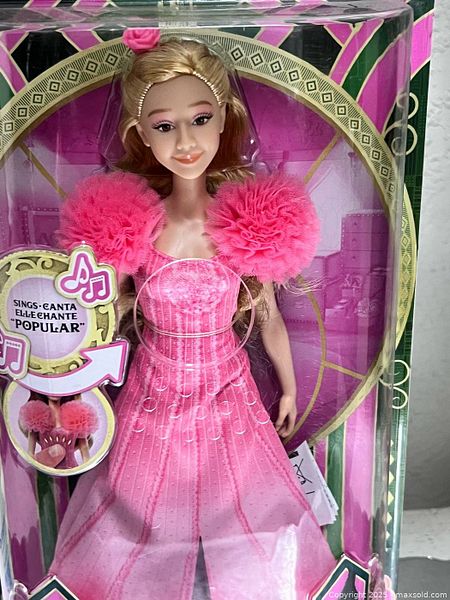 mattel-wicked-singing-glinda-doll-maxsold