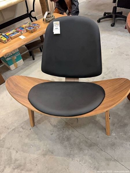 Replica Hans Wegner Shell Lounge Chair | Maxsold