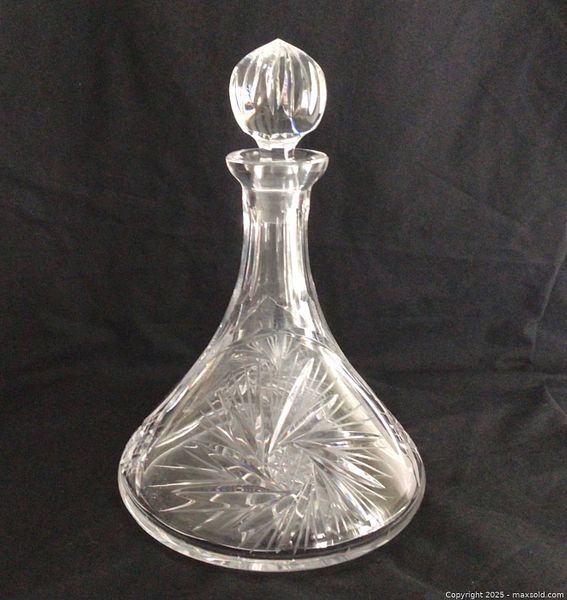 Crystal ship decanter pinwheel pattern | Maxsold