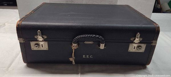 Samuel Trees leather wardrobe suitcase | Maxsold