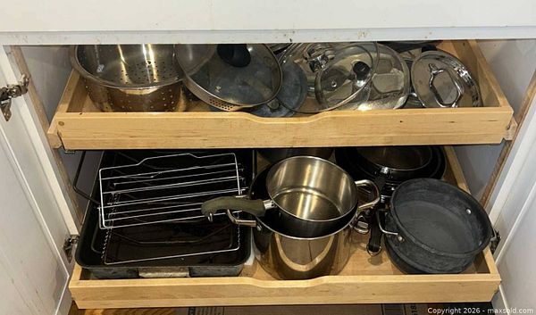 Mixed cookware lot – pots, pans, lids, racks | Maxsold