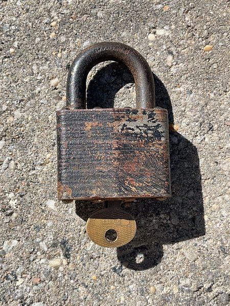 Master steel padlock with key | Maxsold